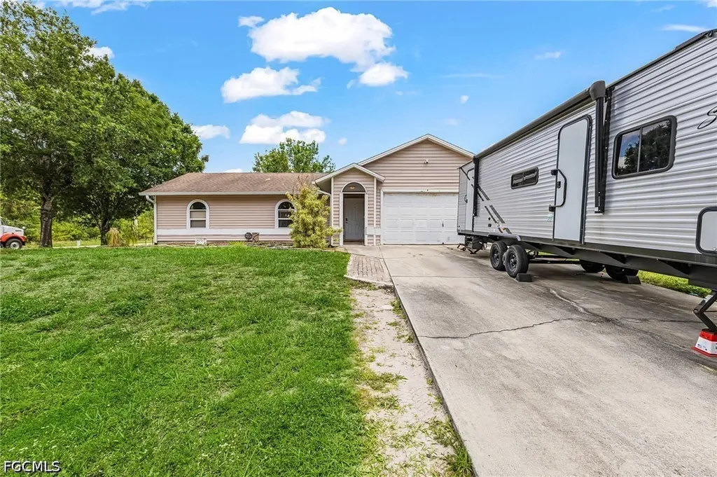 6056 Joplin Avenue Fort Myers FL 33905