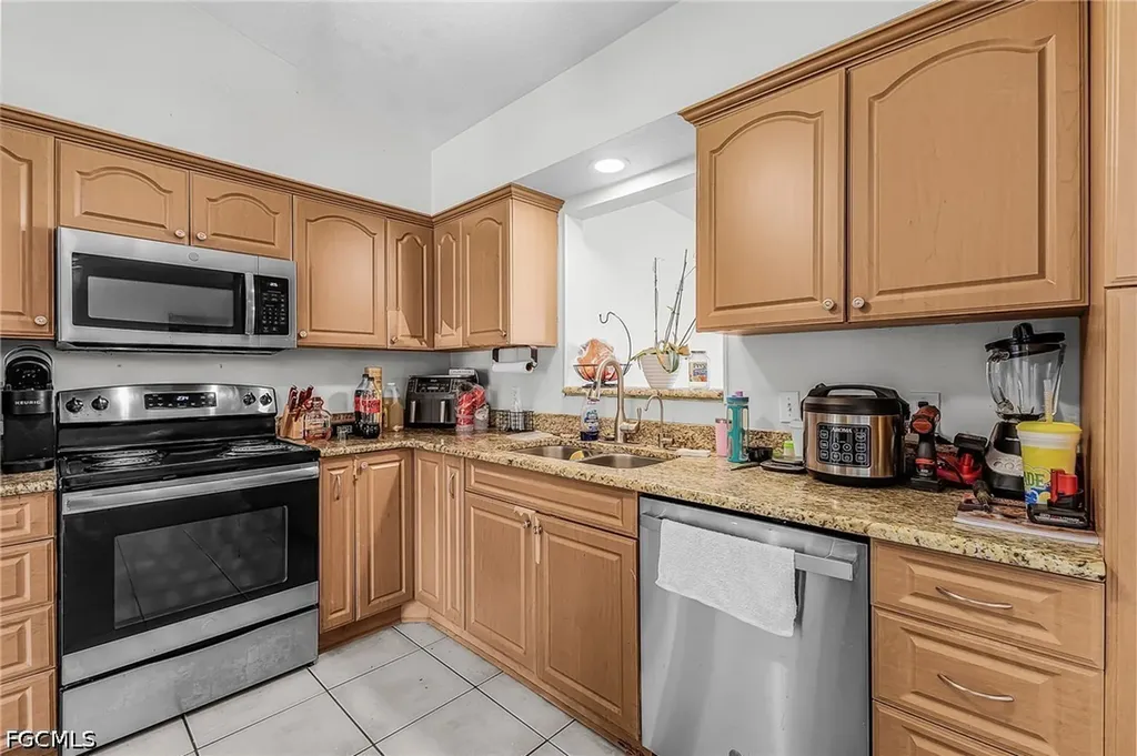6056 Joplin Avenue Fort Myers FL 33905