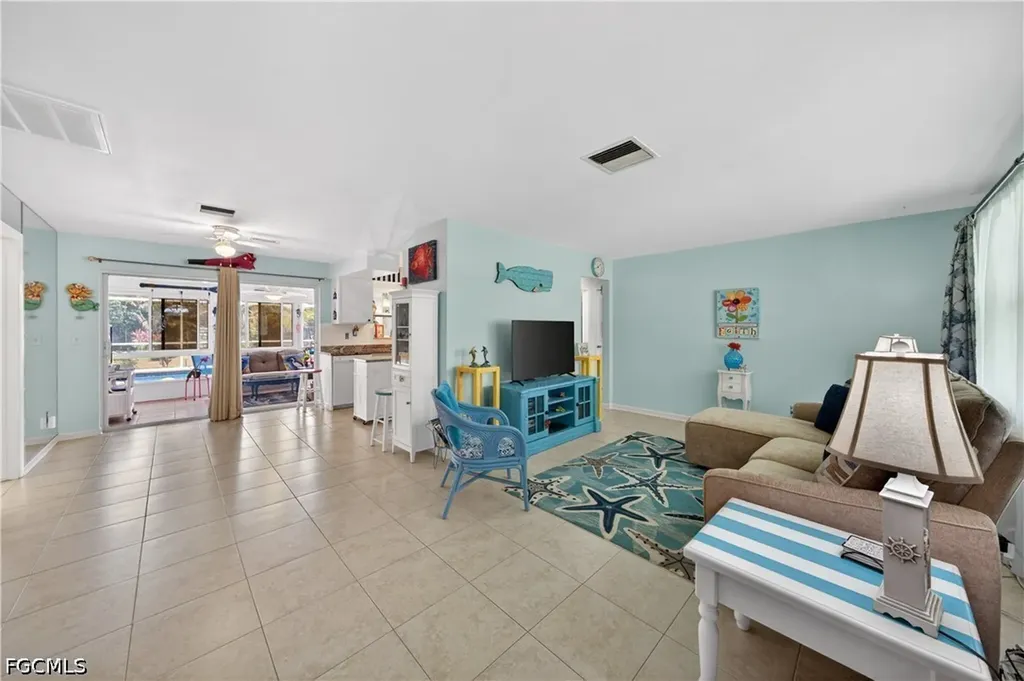 1407 SE 30th Street Cape Coral FL 33904