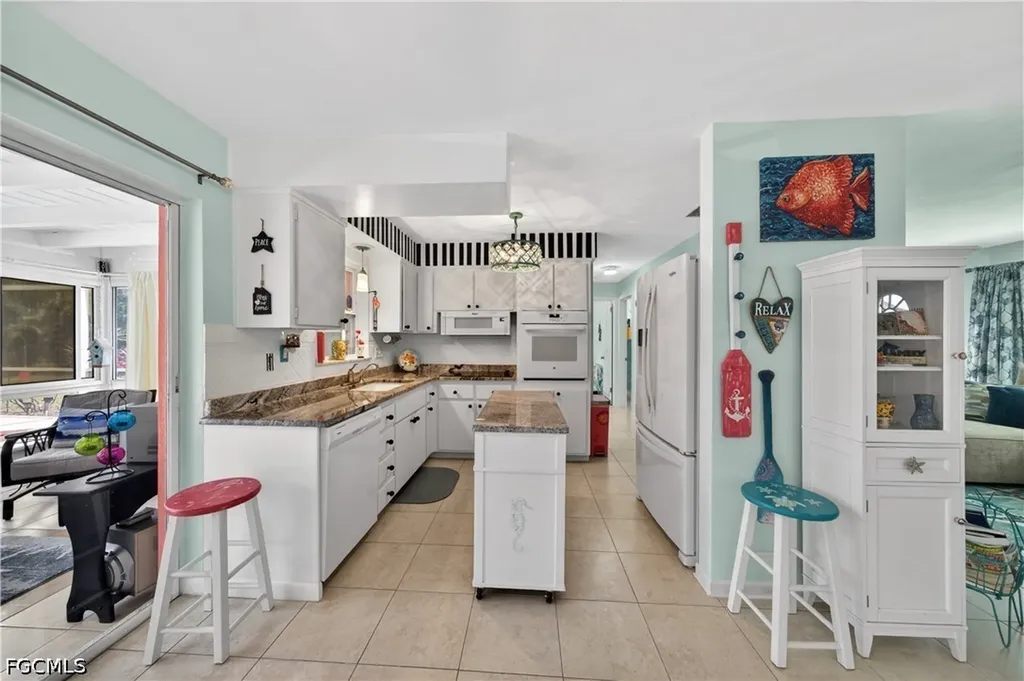 1407 SE 30th Street Cape Coral FL 33904
