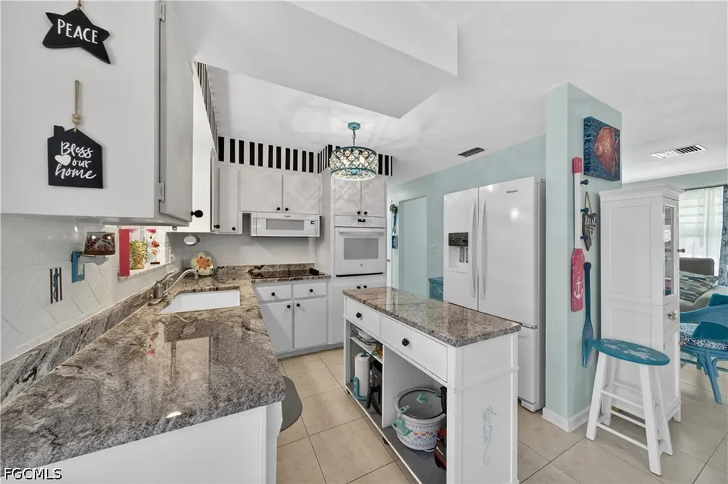 1407 SE 30th Street Cape Coral FL 33904