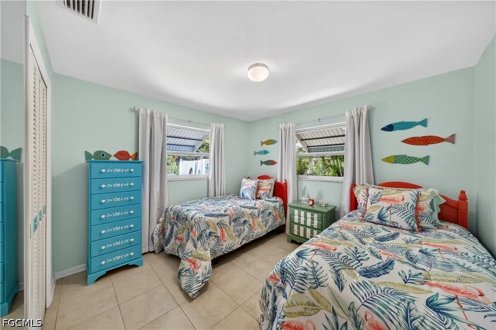 1407 SE 30th Street Cape Coral FL 33904