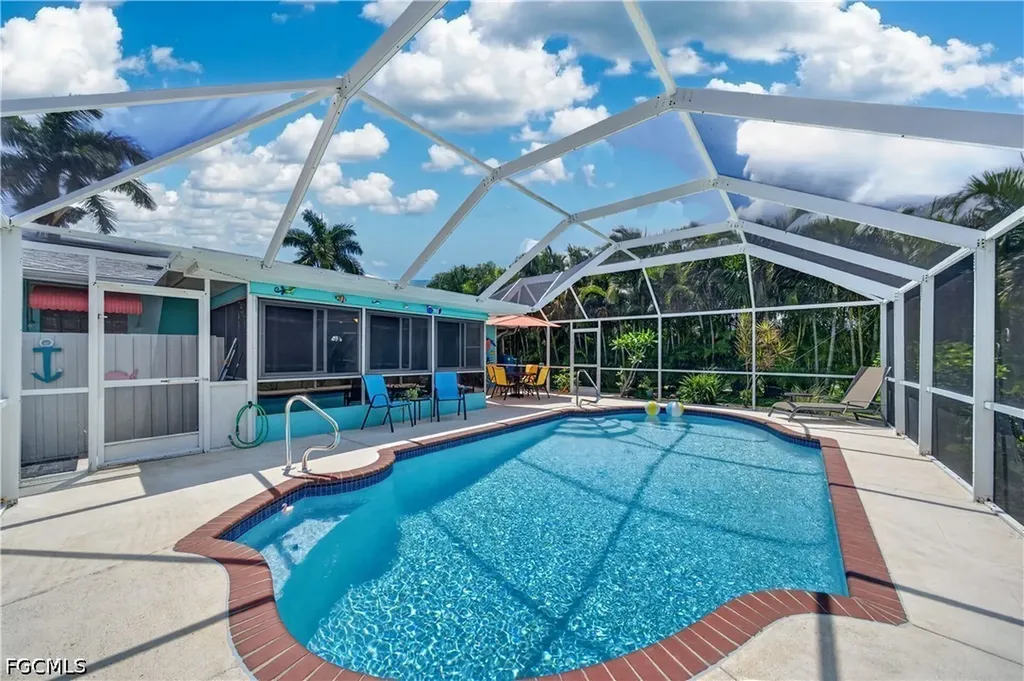 1407 SE 30th Street Cape Coral FL 33904