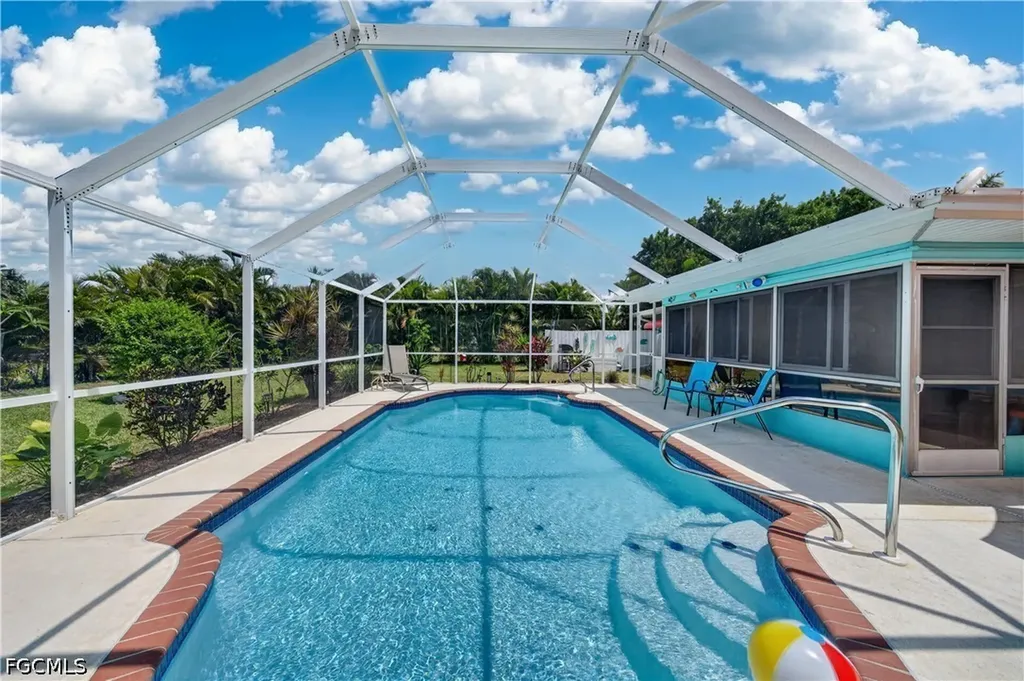 1407 SE 30th Street Cape Coral FL 33904