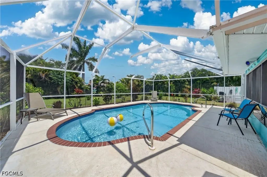 1407 SE 30th Street Cape Coral FL 33904