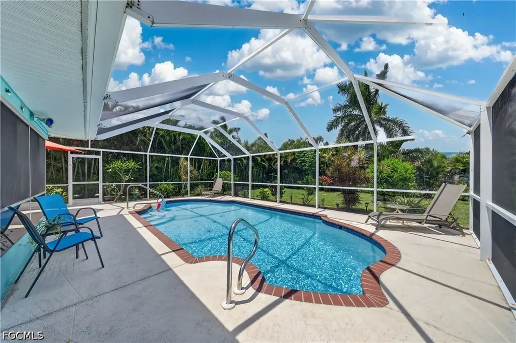 1407 SE 30th Street Cape Coral FL 33904