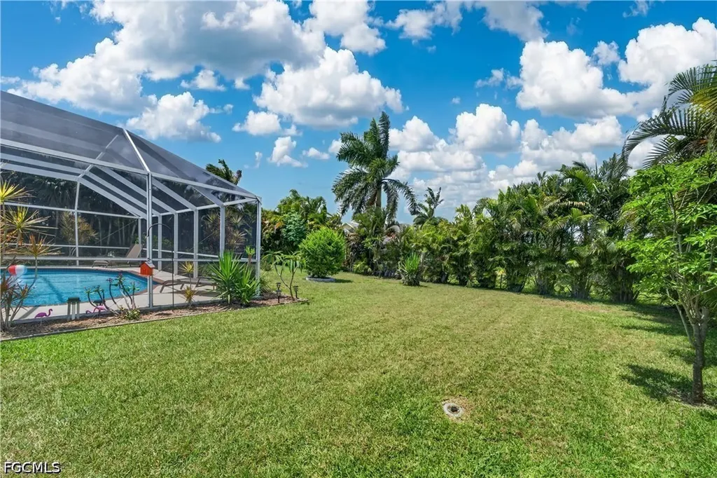1407 SE 30th Street Cape Coral FL 33904