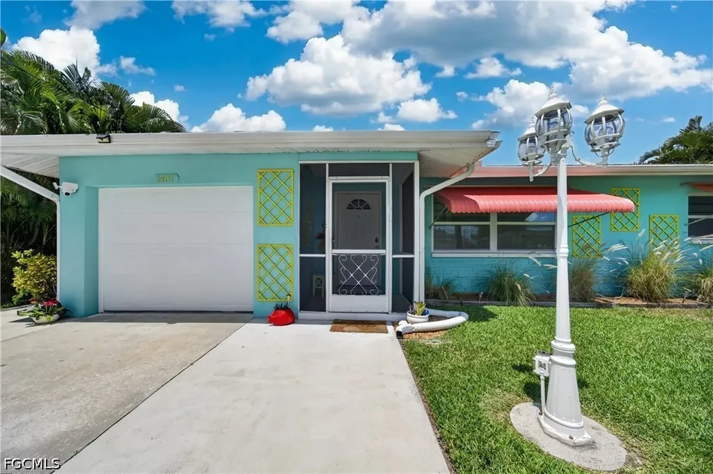 1407 SE 30th Street Cape Coral FL 33904