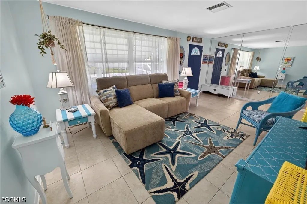 1407 SE 30th Street Cape Coral FL 33904