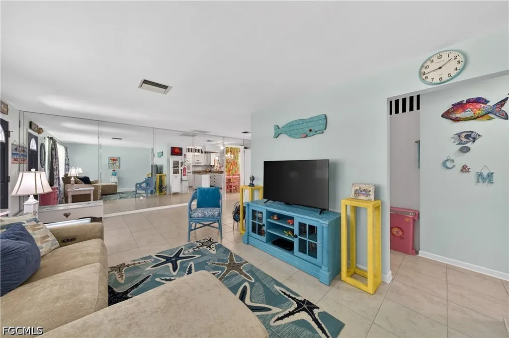 1407 SE 30th Street Cape Coral FL 33904