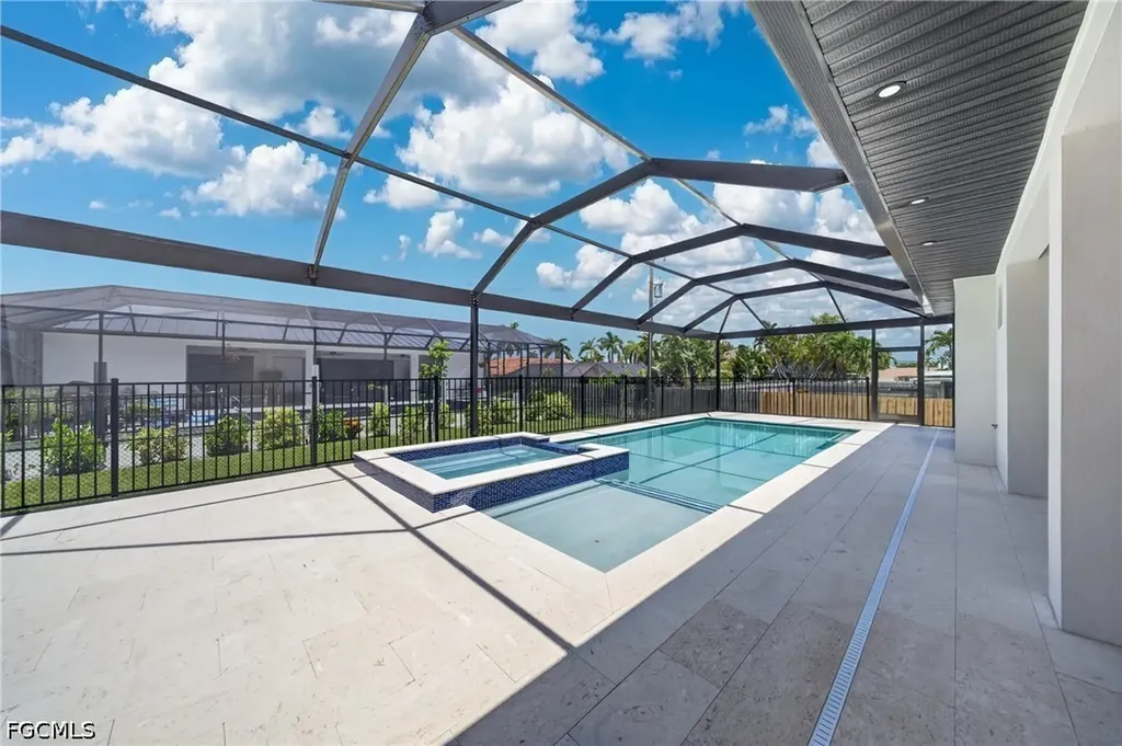 3914 SE 20th Avenue Cape Coral FL 33904