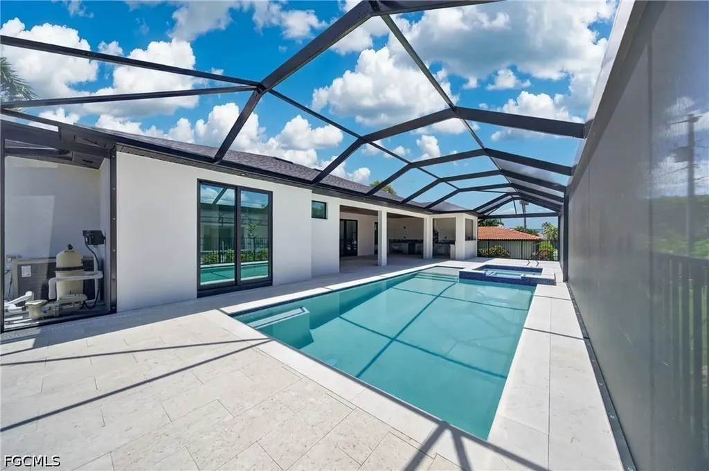 3914 SE 20th Avenue Cape Coral FL 33904