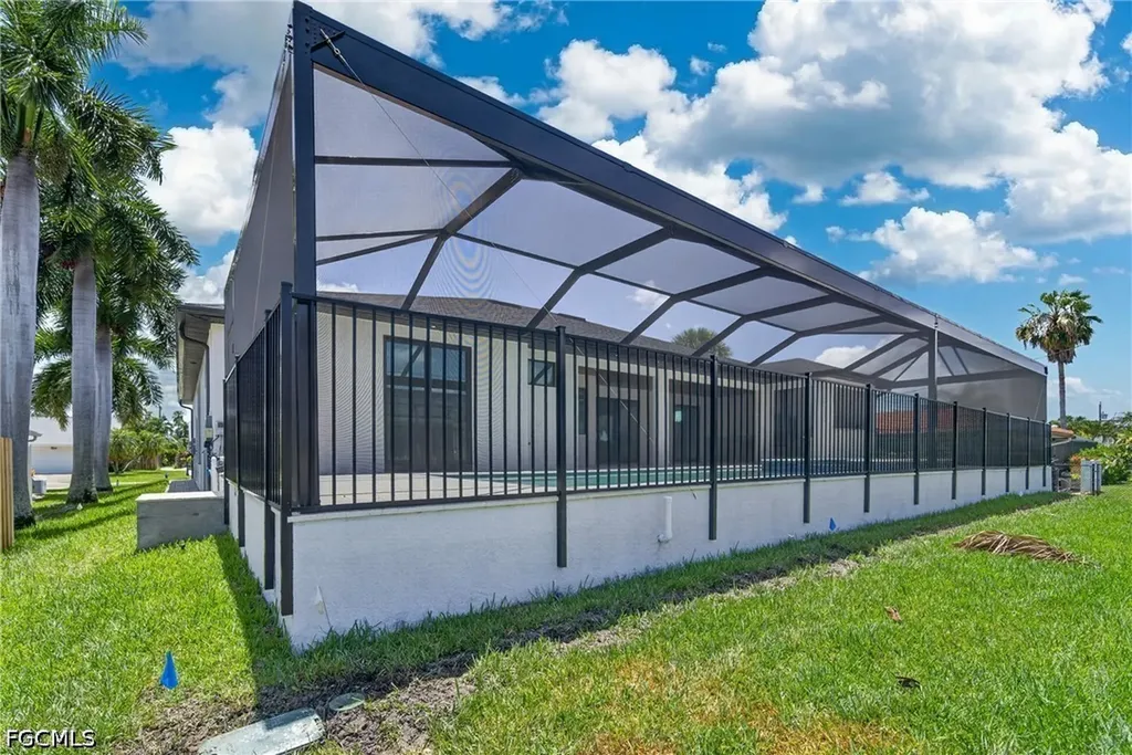 3914 SE 20th Avenue Cape Coral FL 33904