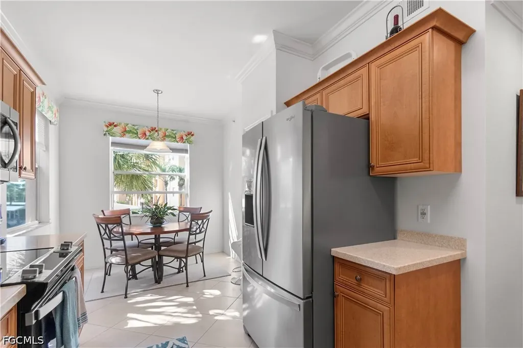 8261 Pathfinder Loop Fort Myers FL 33919