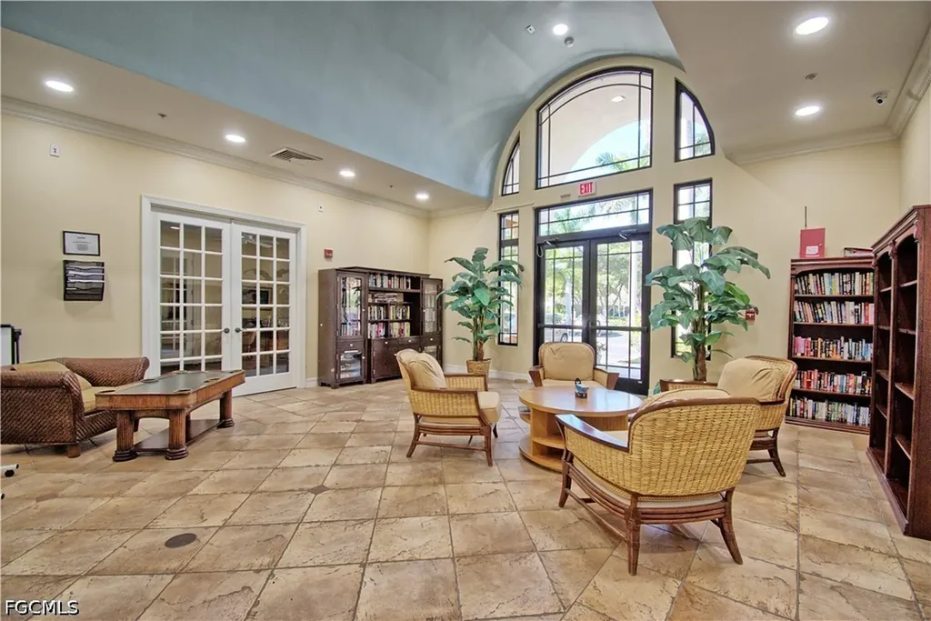 8261 Pathfinder Loop Fort Myers FL 33919