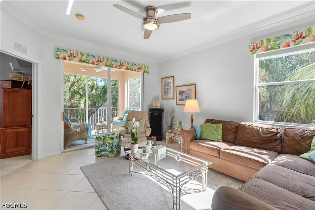 8261 Pathfinder Loop Fort Myers FL 33919