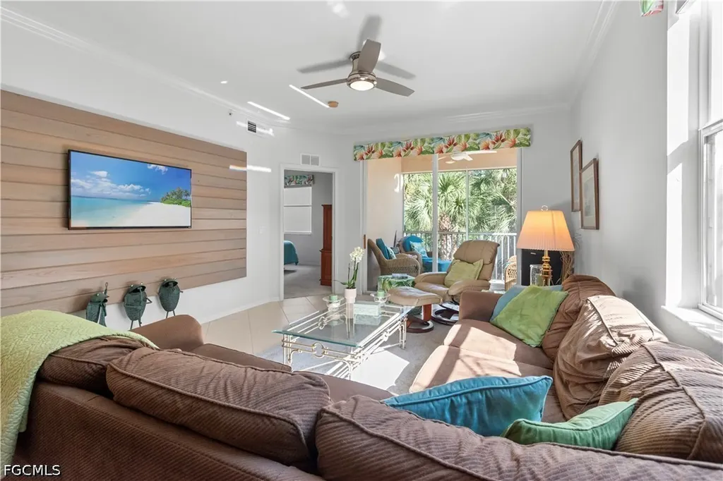 8261 Pathfinder Loop Fort Myers FL 33919