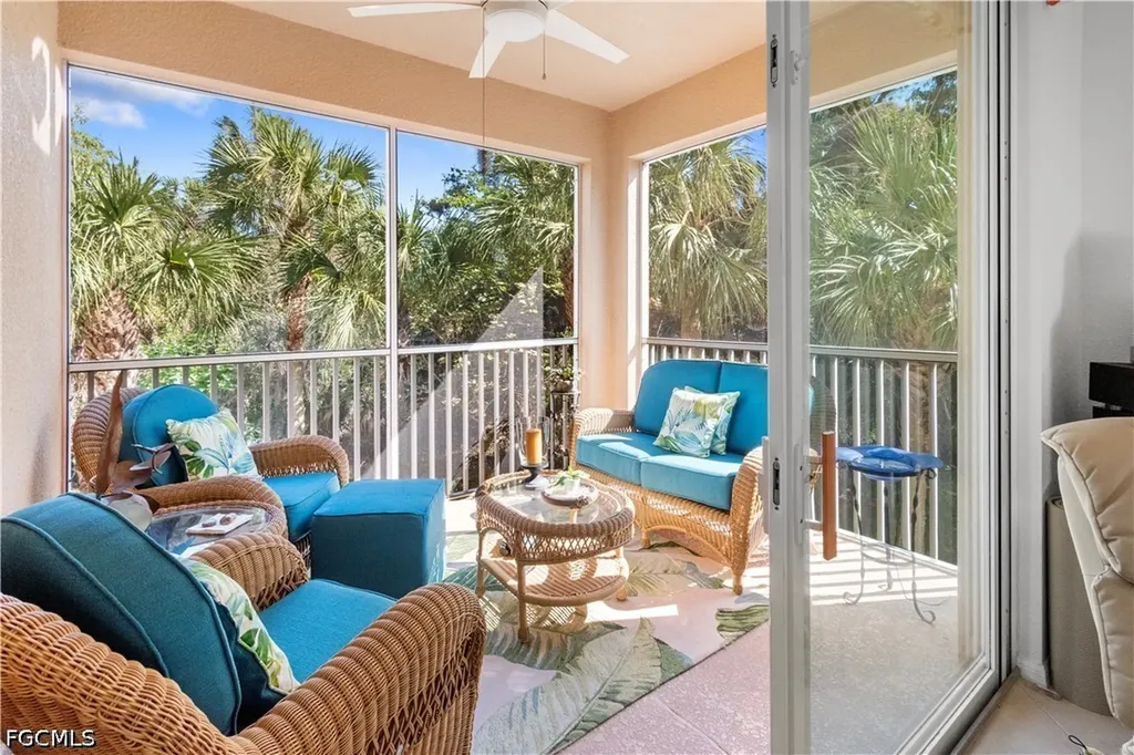 8261 Pathfinder Loop Fort Myers FL 33919