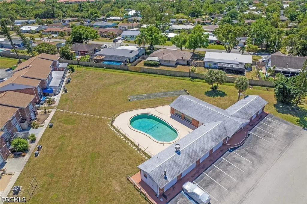 864 Courtington Lane Fort Myers FL 33919