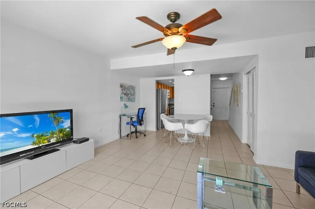 864 Courtington Lane Fort Myers FL 33919