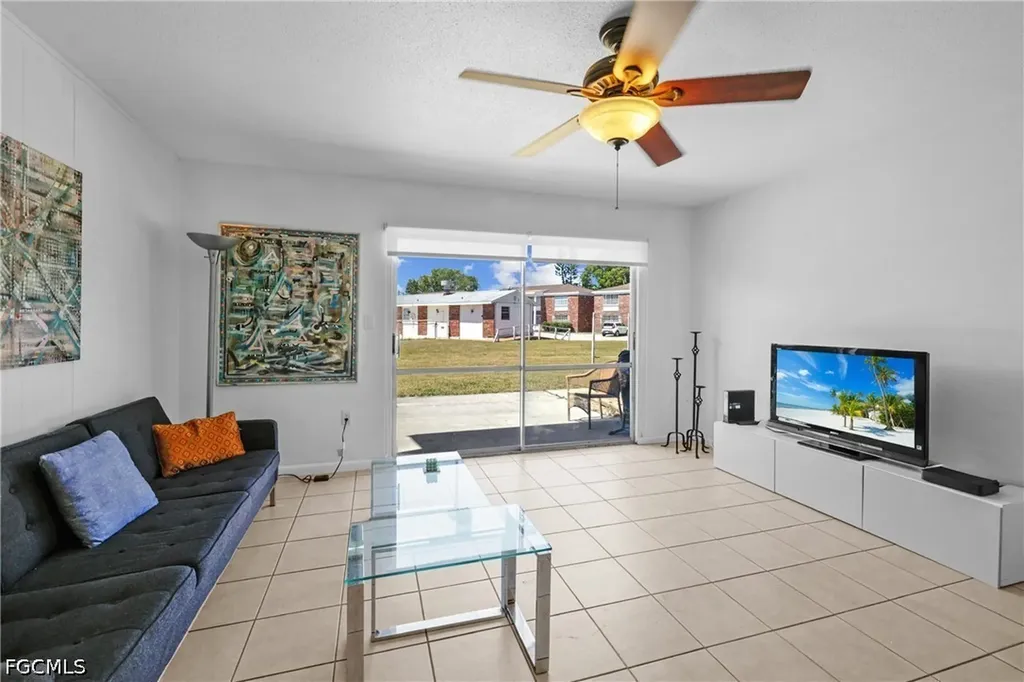 864 Courtington Lane Fort Myers FL 33919