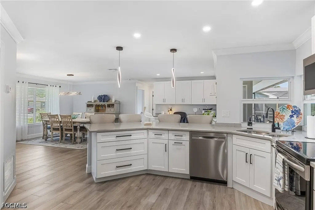6048 Perthshire Lane Fort Myers FL 33908