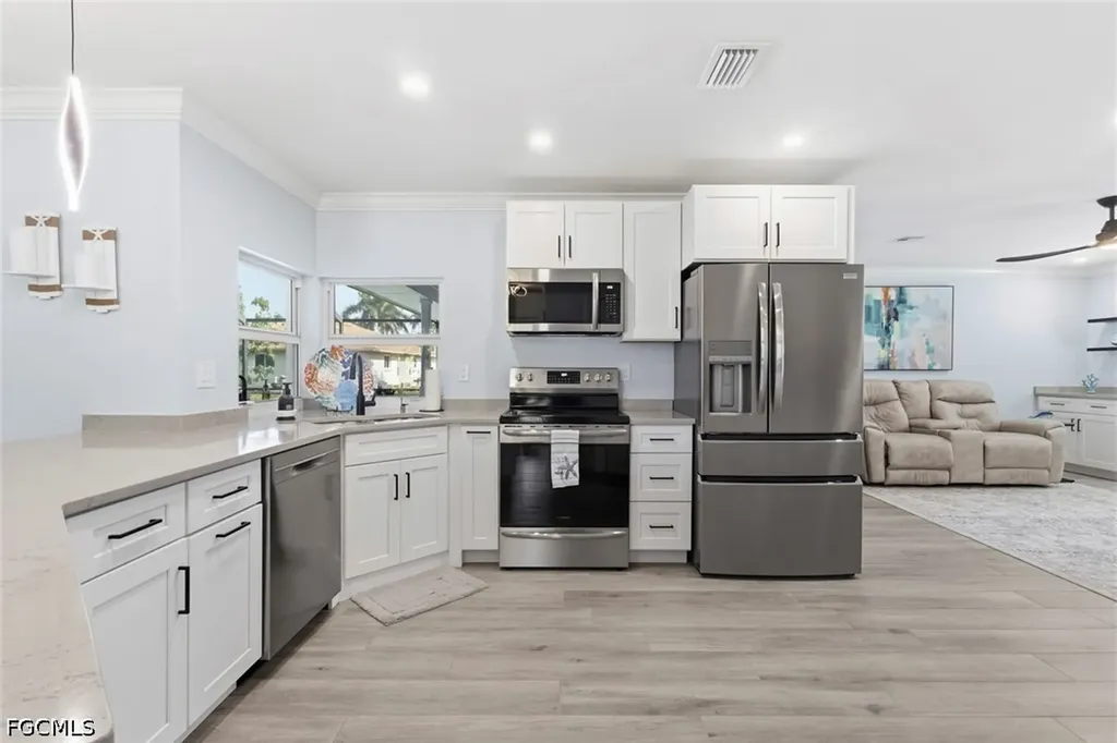6048 Perthshire Lane Fort Myers FL 33908