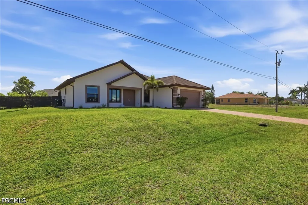 1425 NW 13th Avenue Cape Coral FL 33993