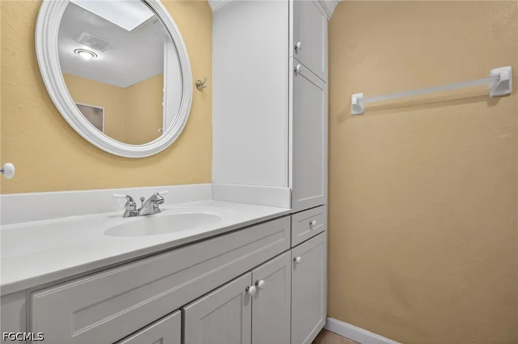 6844 Sandtrap Drive Fort Myers FL 33919