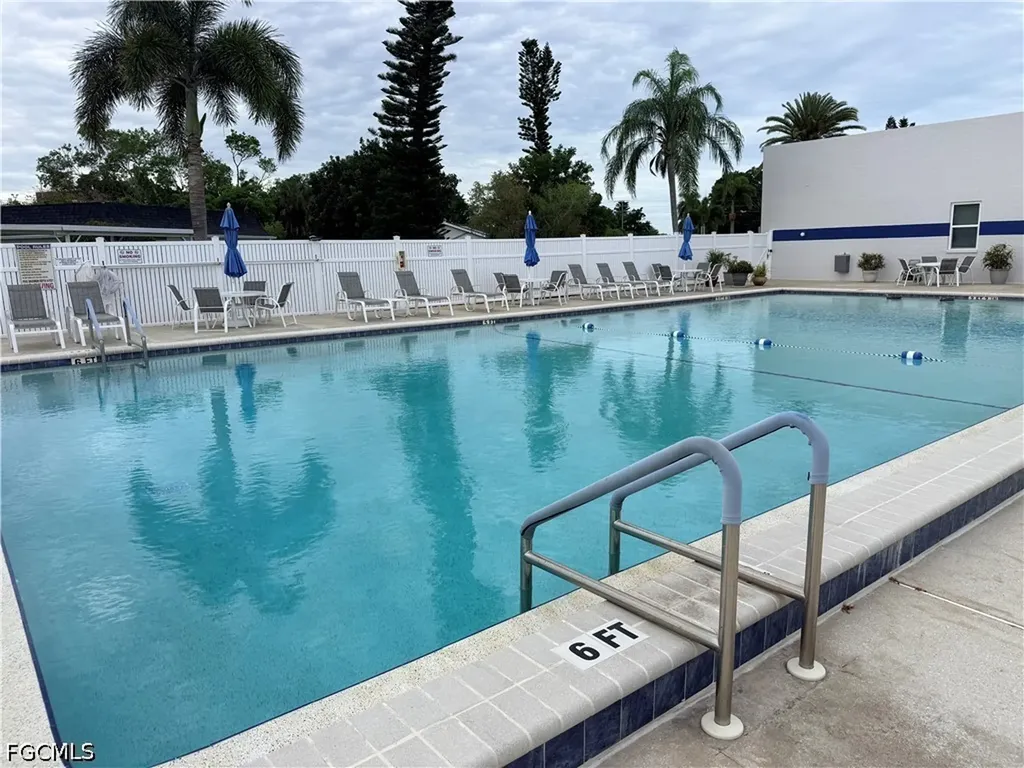 6844 Sandtrap Drive Fort Myers FL 33919