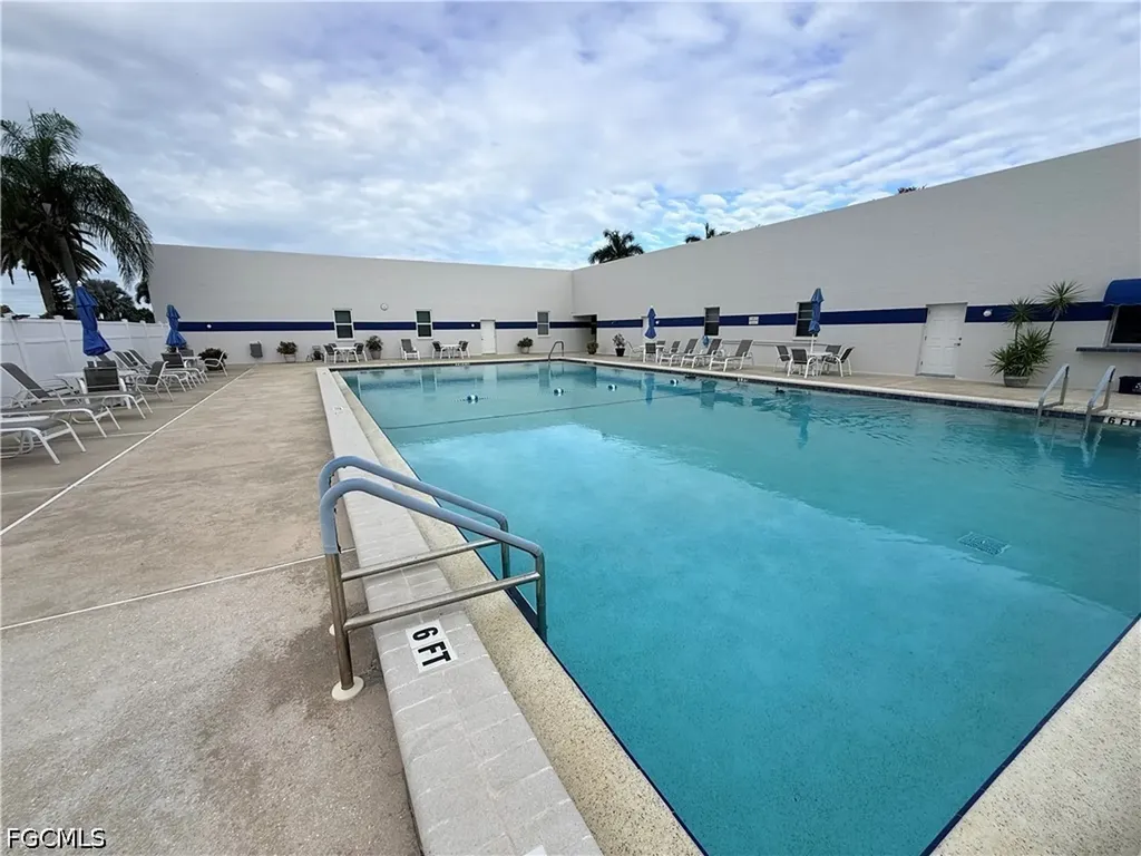 6844 Sandtrap Drive Fort Myers FL 33919