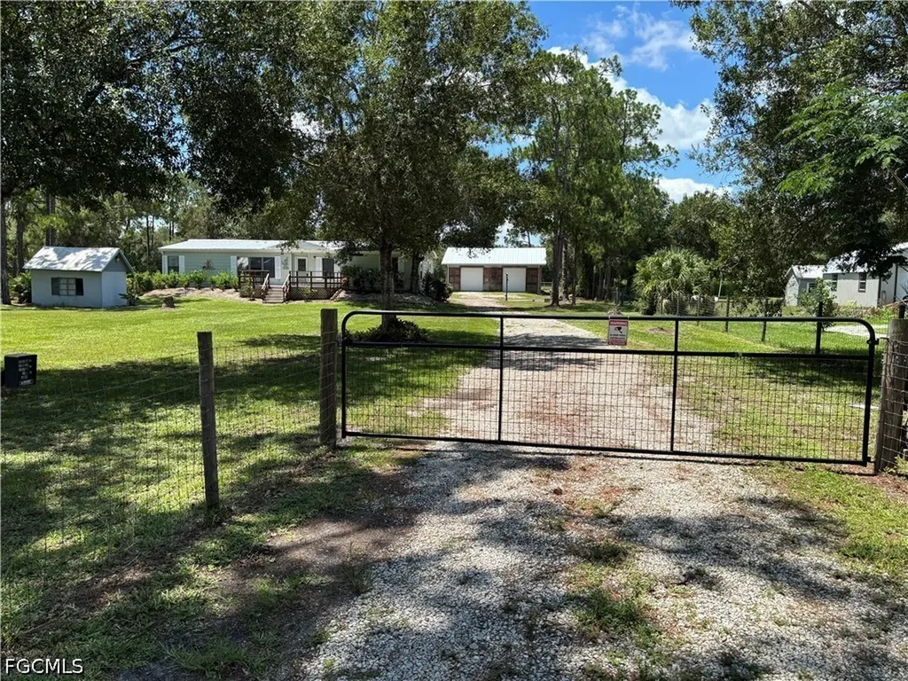4213 Ft Keis Avenue Fort Denaud FL 33935