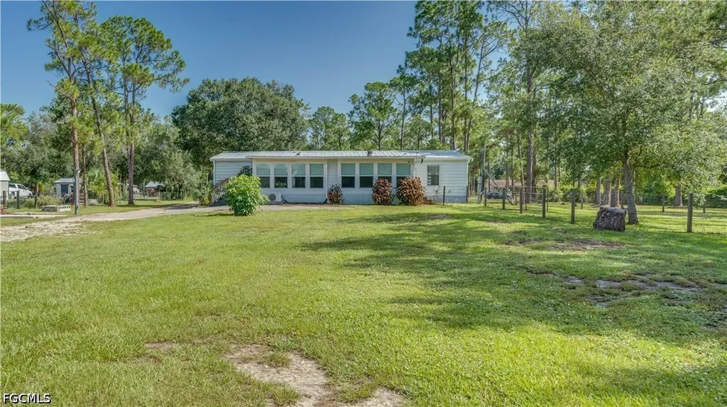 4213 Ft Keis Avenue Fort Denaud FL 33935