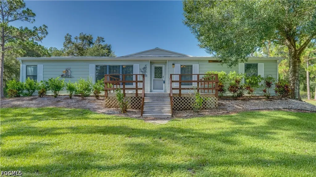 4213 Ft Keis Avenue Fort Denaud FL 33935