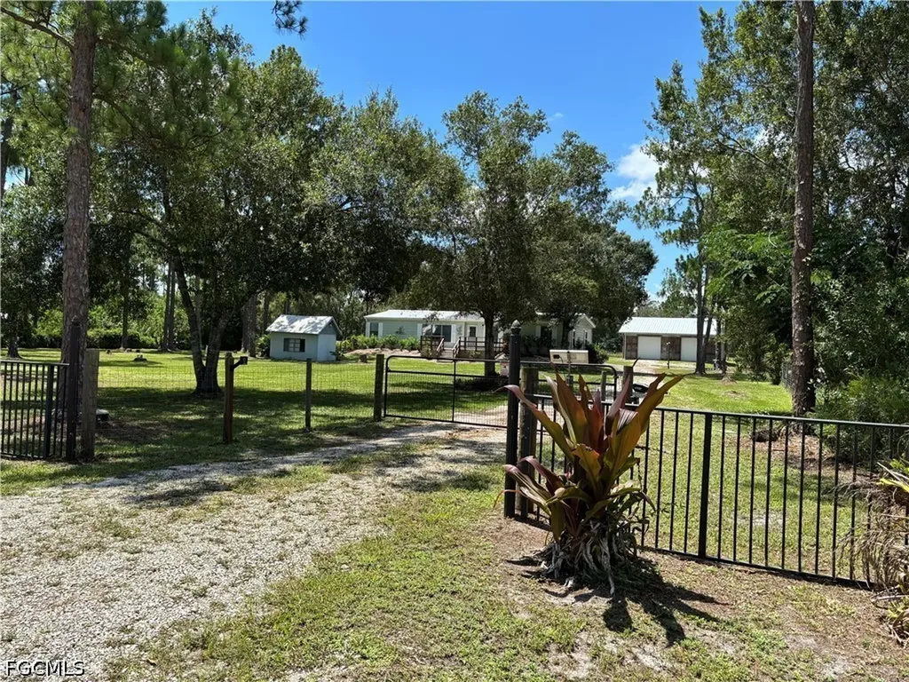 4213 Ft Keis Avenue Fort Denaud FL 33935