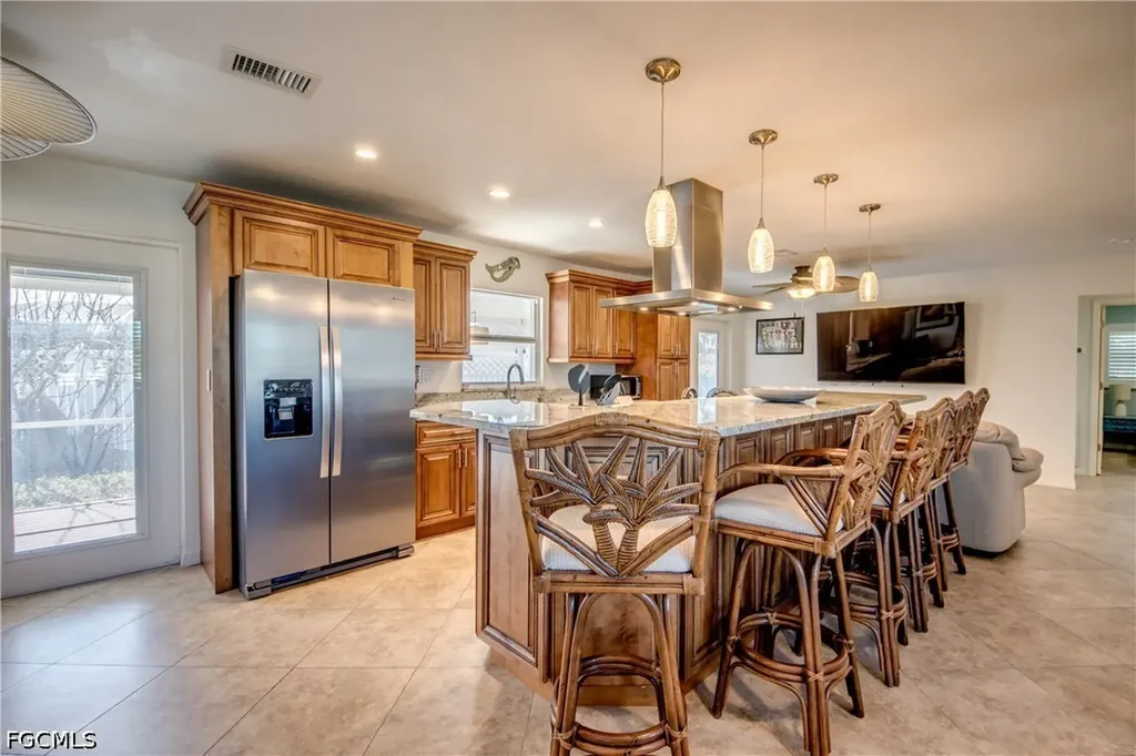 1122 El Dorado Parkway E Cape Coral FL 33904