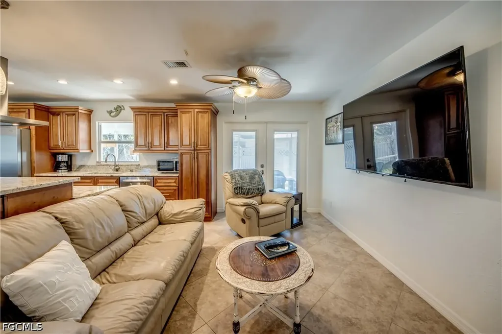 1122 El Dorado Parkway E Cape Coral FL 33904