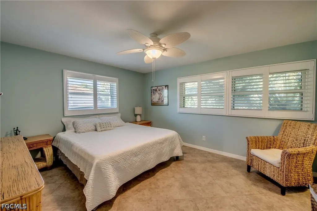 1122 El Dorado Parkway E Cape Coral FL 33904