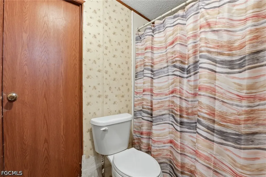 1031 Della Tobias Avenue Clewiston FL 33440