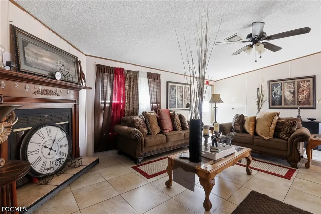 1031 Della Tobias Avenue Clewiston FL 33440