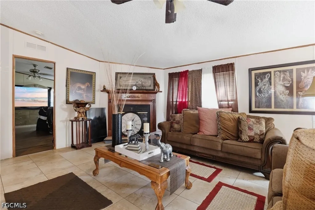 1031 Della Tobias Avenue Clewiston FL 33440