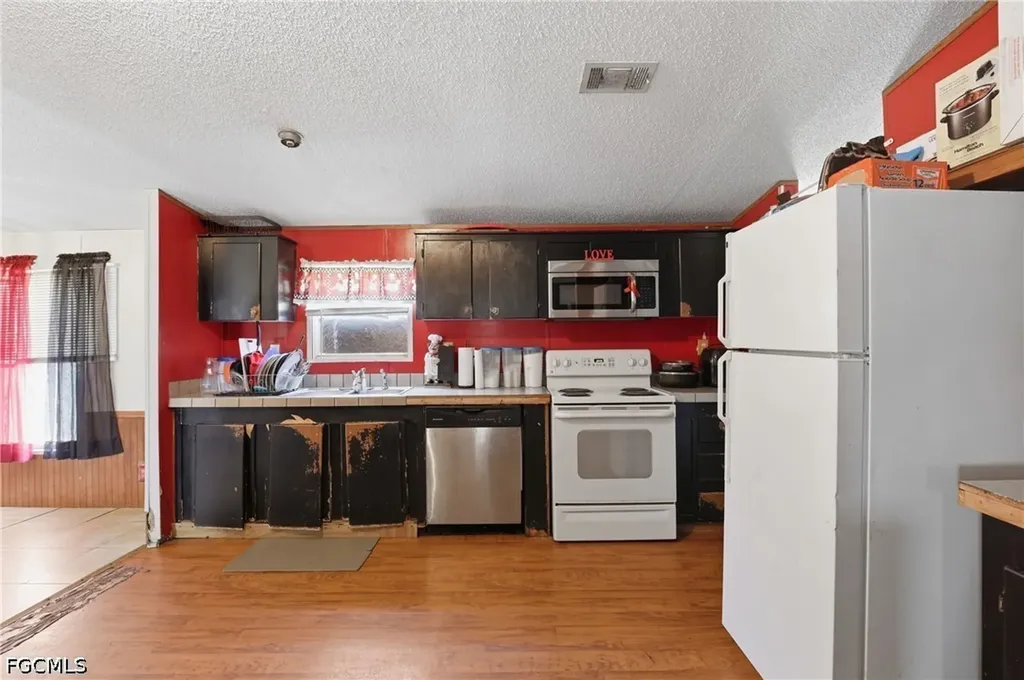 1031 Della Tobias Avenue Clewiston FL 33440