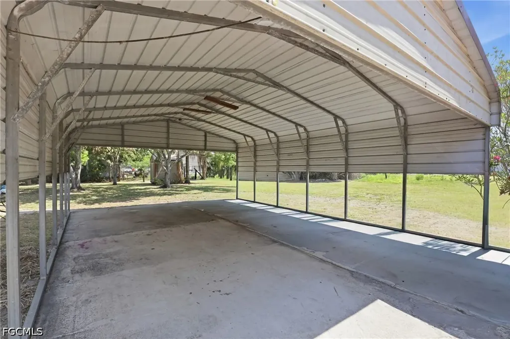 1031 Della Tobias Avenue Clewiston FL 33440