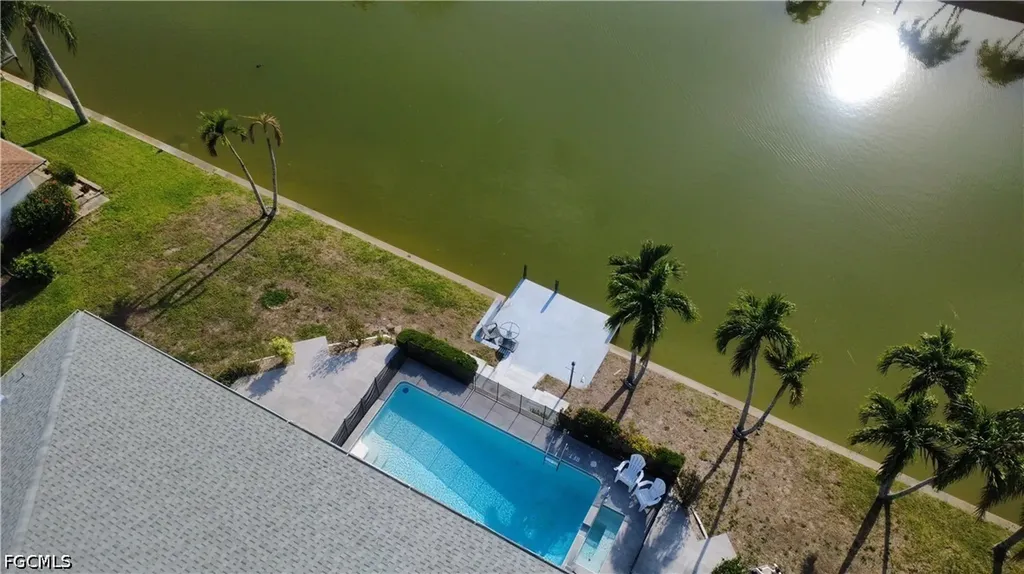 1414 SE 6th Avenue Cape Coral FL 33990