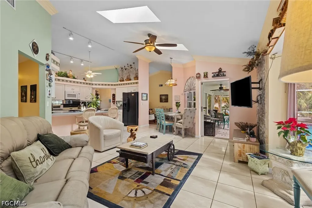 1814 SW 18th Terrace Cape Coral FL 33991