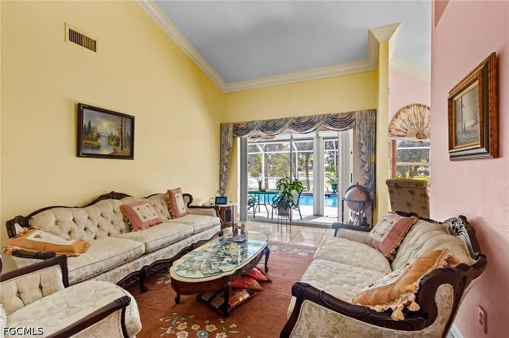 1814 SW 18th Terrace Cape Coral FL 33991