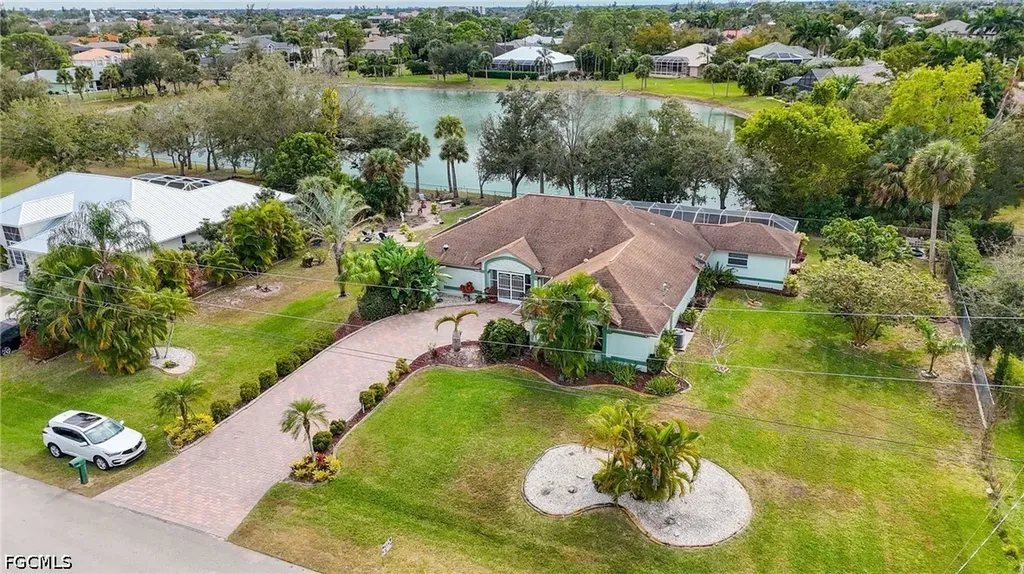 1814 SW 18th Terrace Cape Coral FL 33991