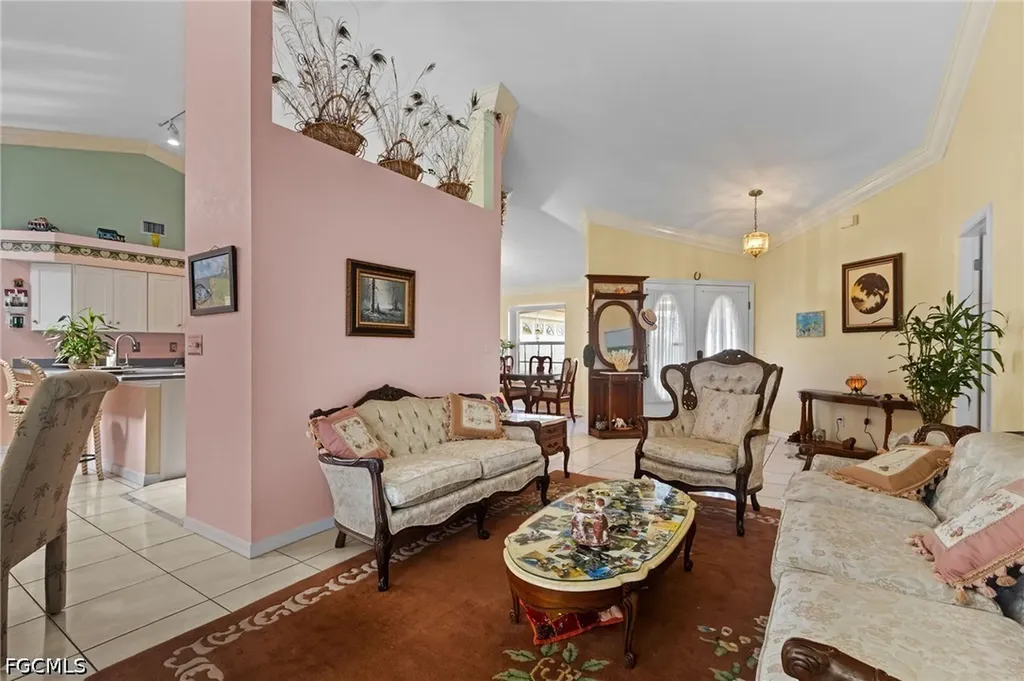 1814 SW 18th Terrace Cape Coral FL 33991