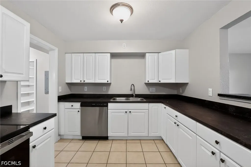 4019 7th Avenue N St. Petersburg FL 33713