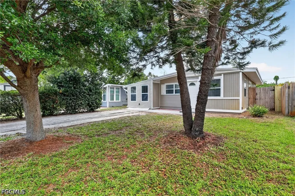 4019 7th Avenue N St. Petersburg FL 33713